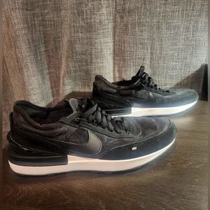 Nike Waffle One- Black, Mens size 14